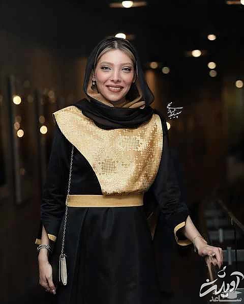 مانتوی شیک و لاکچری صدف اسپهبدی با رویه طلایی